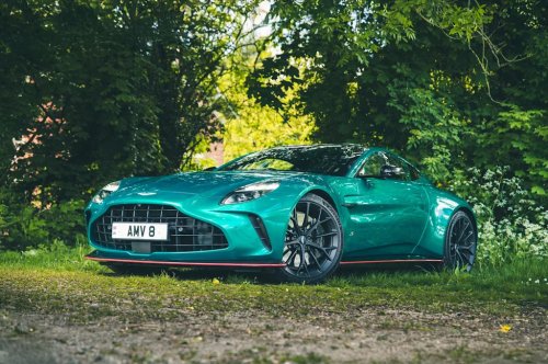 Aston Martin Vantage S