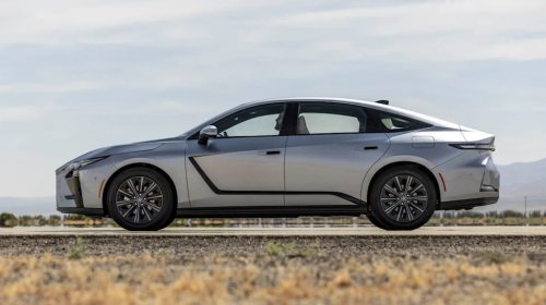 Lexus, Lexus IS, Lexus ES, Tested: The Lexus ES 350h Hybrid Wonders What the Big Hurry Is