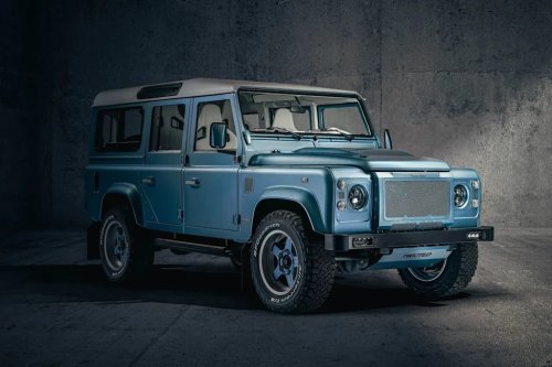 Land Rover, Rover, Ferrari, Land Rover’s OG Defender Stuns After a Classic Ferrari Treatment