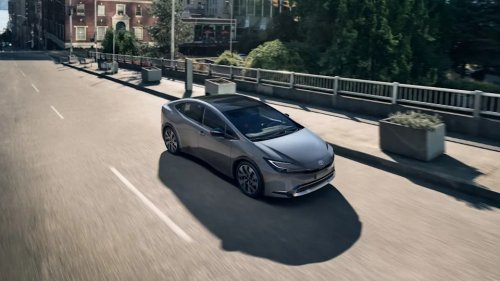 New Toyota Patent Wants Your Car To Photograph Whatever Catches Your Eye