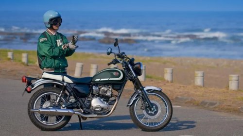 Kawasaki's Affordable Beginner Bike Is Back With A Sleek '60s Inspired Look