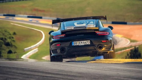 Porsche, Porsche 911, 7-Year-Old Porsche 911 GT2 RS Beats 1,064-HP Corvette ZR1 at Road Atlanta