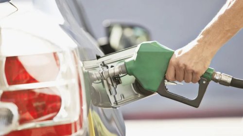 Does Charging Your Phone In Your Car Waste Gas?