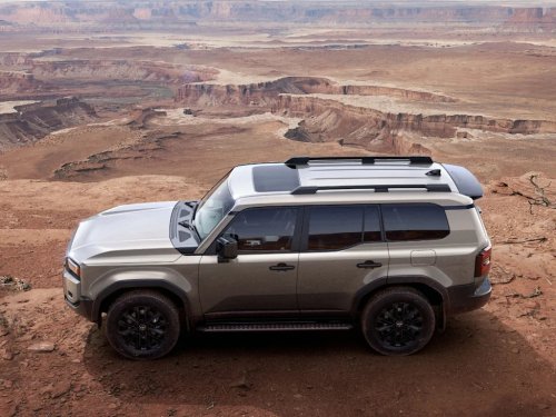 Toyota Updates the Land Cruiser Prado Just as the Pajero Returns