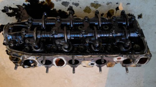 Here's How To Clean Your Engine Cylinder Heads At Home