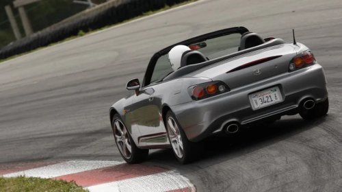 The Engineering That Made The Honda S2000's Manual Gearbox A Cult Object