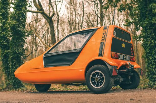 Discover the pioneering Bond Bug