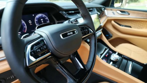 Jeep, Jeep Recalls 419,000 Grand Cherokees Because Side Airbags May Deploy Too Late