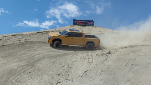 Toyota, Toyota Tundra, 2027 Toyota Tundra: Should You Off-Road in the TRD Pro or Trailhunter?