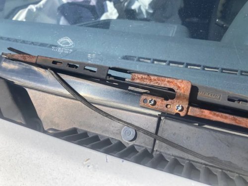 Signs You Need New Wiper Blades