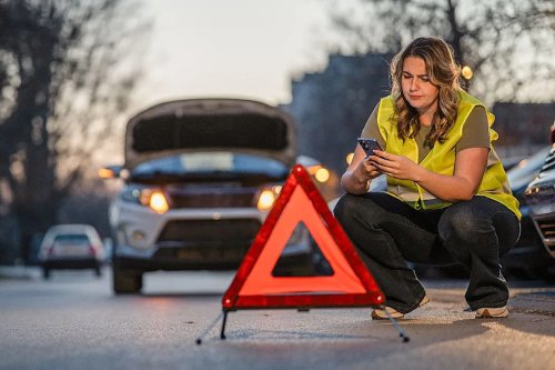 When Should You Actually Use Your Hazard Lights? You May Be Using Them Wrong