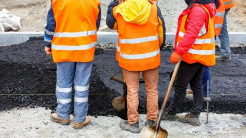 Why Construction Zone Signs Are Orange While Every Other Warning Sign Stays Yellow