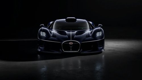 The One-Off Bugatti Destrier Is a Luxurious Take on the 1578-HP Bolide Track Beast