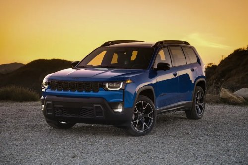 Jeep, Subaru, Subaru Forester, Jeep Cherokee vs Subaru Forester: Edmunds sizes up hybrid SUVs