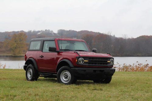 We Tested the Top Mid-Size SUVs, and These Are Our Favorites