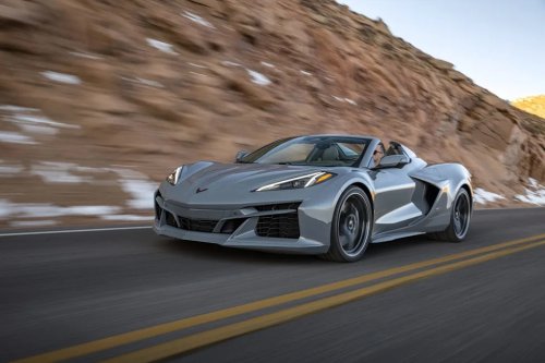 Sports Cars Are Keeping Colors Alive As America Swings Towards Gray Vehicles, Study Shows