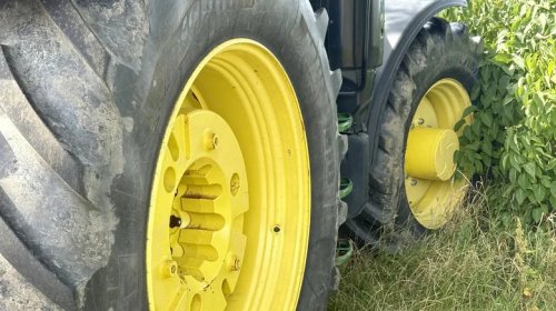 Why Do Tractors Have Different-Sized Tires Front And Rear?