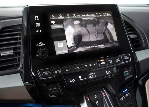 Honda, Honda Odyssey, Honda Recalls 325,000 Odyssey Minivans After First Camera Fix Falls Short