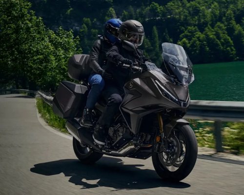 Honda’s Most Approachable, Affordable Touring Bike Gets a Nearly Blacked-Out Uplift and More