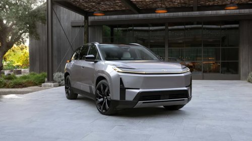 Toyota Delays 2027 Highlander EV As Demand For Gas Model Remains Robust