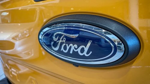 Ford, How Ford's Logo Changed Over Time (And Why The Blue Oval Stuck)