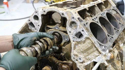 GM, This Is What Four Years in a River Does to a GM 6.2L V8