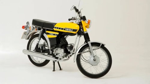 Here's How The Yamaha 'Fizzy' Became A British Cultural Craze In The 1970s