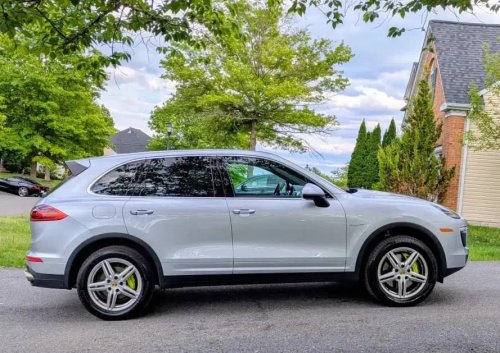 Porsche, 2016 Porsche Cayenne S E-Hybrid For Sale