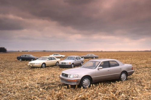 A Photo Tour of the 1993 Luxury Sedan Comparison Test