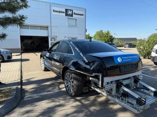 This Bizarre Walking Car Runs On Compressed Air Instead Of An Engine