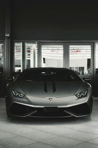 SuperCar, Hand a Dealer Your Supercar and the Law Lets Him Sell It, Even If That's a Crime