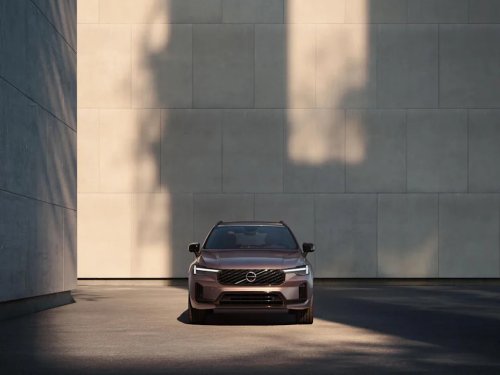 View Exterior Photos of the 2028 Volvo XC60