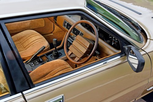 Be awestruck by the Rover SD1