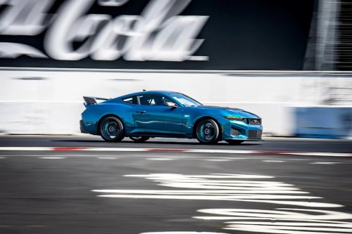 Ford, Ford Mustang, Ford Mustang Dark Horse SC Hits 60 in 2.9 Seconds, Beats GT500