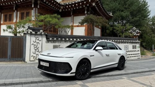 The Korean-Market Hyundai Grandeur Looks Awesome But Sucks To Drive