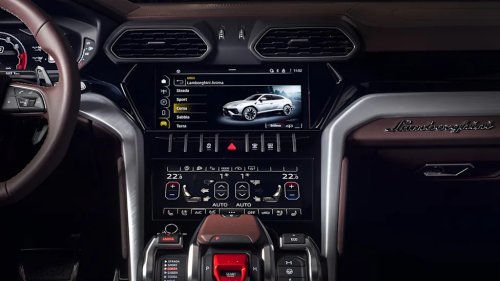 Infotainment Is Becoming the Biggest Problem With New Cars