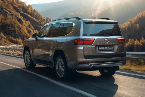 Toyota's Full-Size Land Cruiser Hybrid Has One Major Drawback