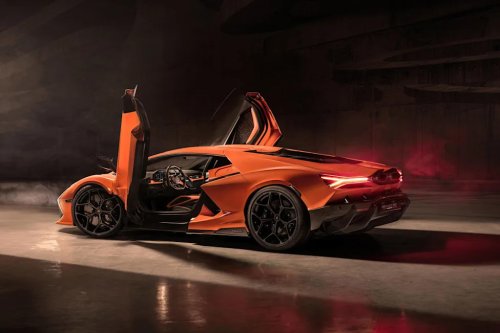 2026 Lamborghini Revuelto
