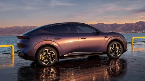 Xpeng, SUV, Tesla, BMW, XPeng’s New L03 SUV Takes Aim at Tesla and BMW With Big Tech and a $40K-ish Price