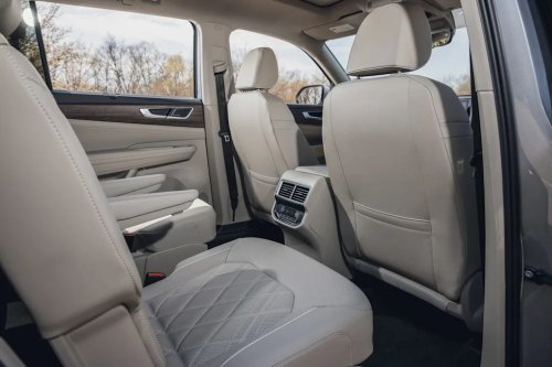 Take a Closer Look at the 2026 Volkswagen Atlas SEL Premium R-Line (Photo Gallery)