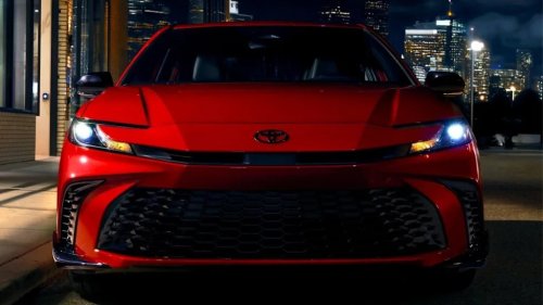 Toyota, Toyota Camry, Woman Has Nightmare Dealership Experience Trying To Buy a Toyota Camry