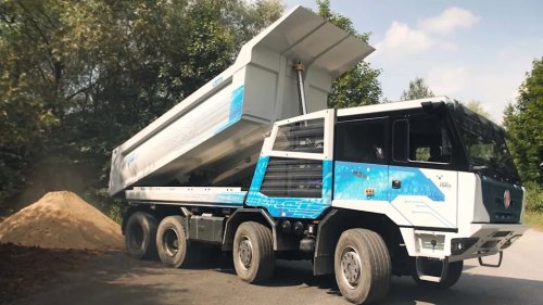 Tatra's Insane 8x8 Off-Road Truck Goes Electric For The First Time