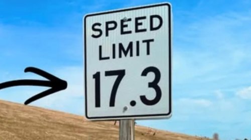 4 Weird Road Signs In The US You'd Have To See To Believe