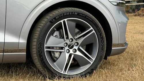 I Drove the 2026 Genesis Electrified GV70. It No Longer Feels Like an Underdog