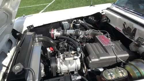 This 1959 Ford 2-Door Ranch Wagon Punches Like A '90s Mustang