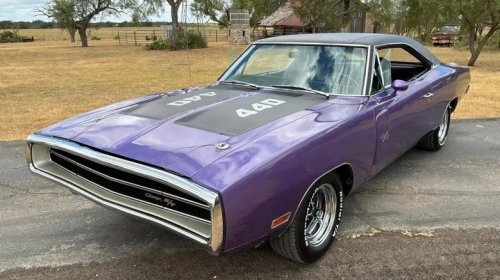Dodge, Dodge Charger, Dodge Charger R/T, 1970 Dodge Charger R/T For Sale With 440 V8 And Under 16,000 Miles Is Plum Crazy Rarity