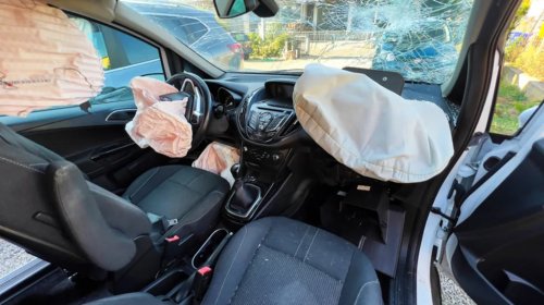 How Do Airbags Deploy So Quickly In A Crash? The Physics, Explained