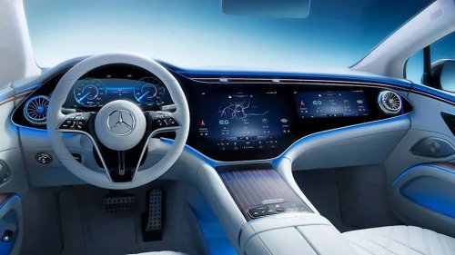 Mercedes, Mercedes Boss Says The Auto Industry Went 'Too Far' With Removing Buttons