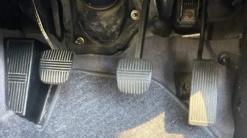 Have A Burning Smell From Your Car's Clutch? This Could Be The Reason Why