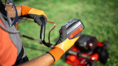 It's Important To Know The CCA Of Your Lawn Mower Battery